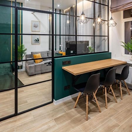 Emerald Lux Apartment. LiveinЛьвов Экстерьер фото