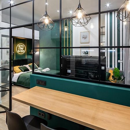 Emerald Lux Apartment. LiveinЛьвов Экстерьер фото