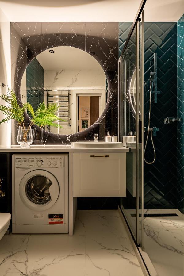 Emerald Lux Apartment. LiveinЛьвов Экстерьер фото